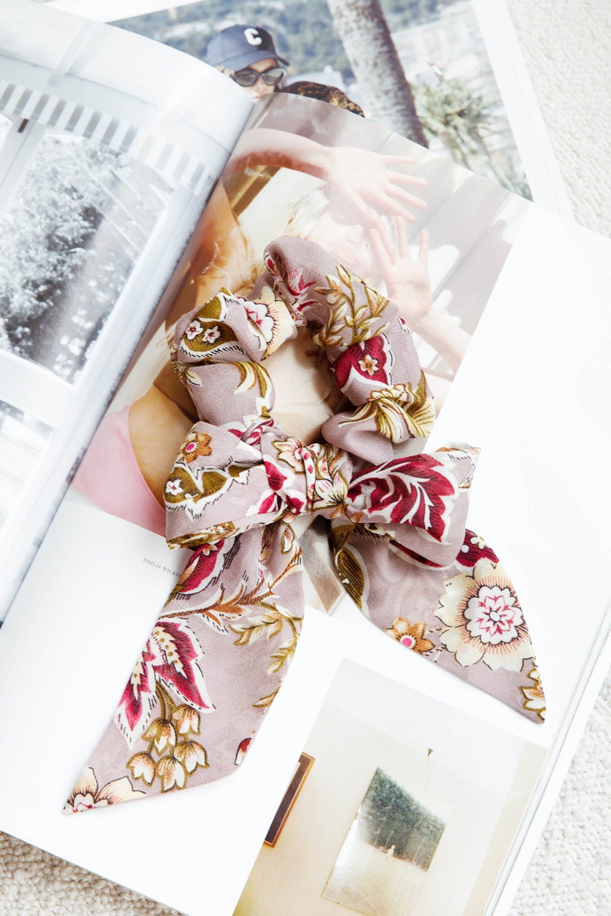 Bow Scrunchie Vintage Floral Purple