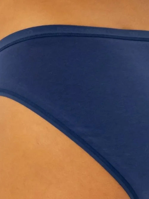 ATHLETIC SHORT