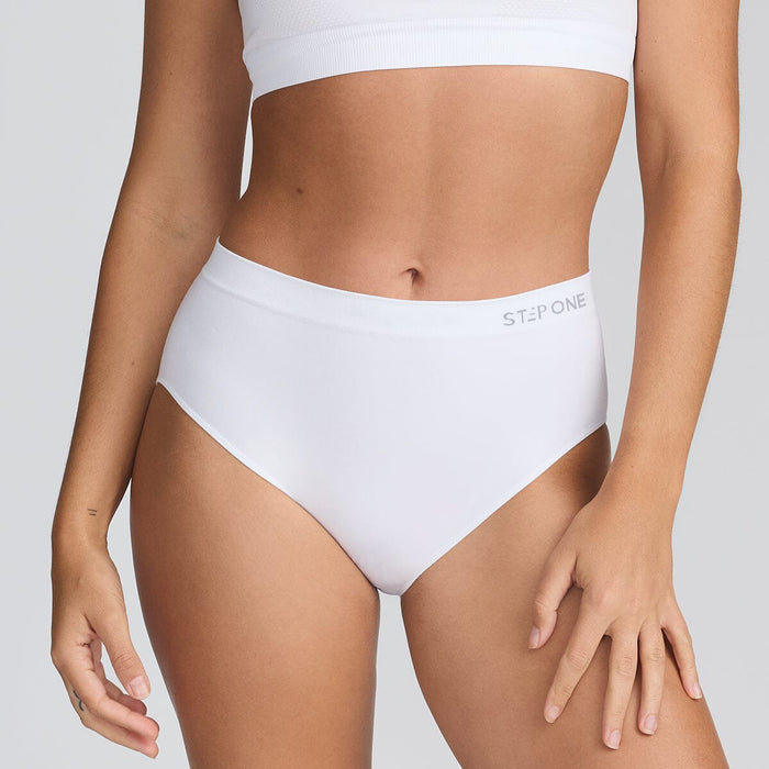 [EXP-A] Women's SmoothFit Full Brief - Piña Colada - Bamboo Underwear - Model:Elke