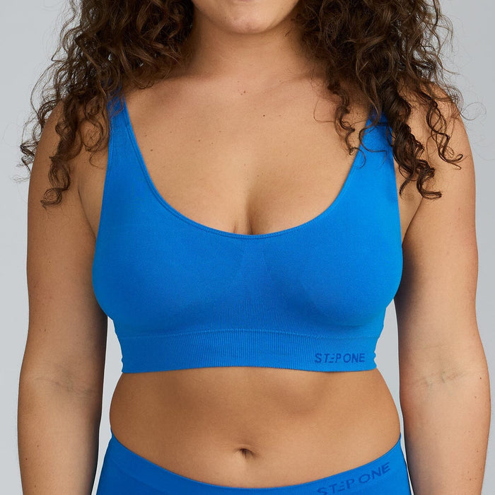 SmoothFit Blue Bra - Model:Alexandra